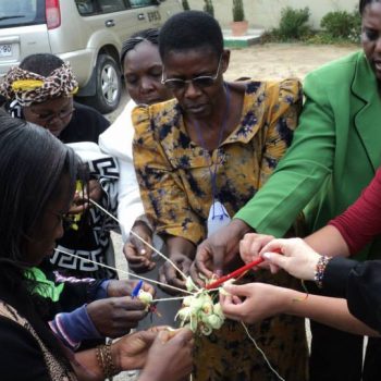 (2014) V Escuela Internacional EPES con la participación de mujeres del África