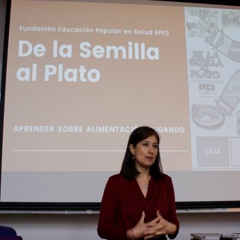 (2019) Lanzamiento del juego educativo  "De la Semilla al Plato". Susana Jiles, coordinadora del proyecto Alimentación, Justicia y Salud